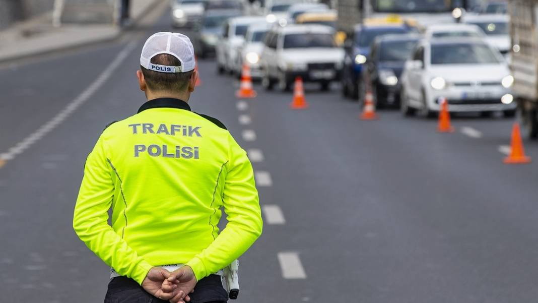 Yeni trafik cezaları ne kadar oldu? İşte madde madde ihlaller ve karşılığı olan cezalar 2